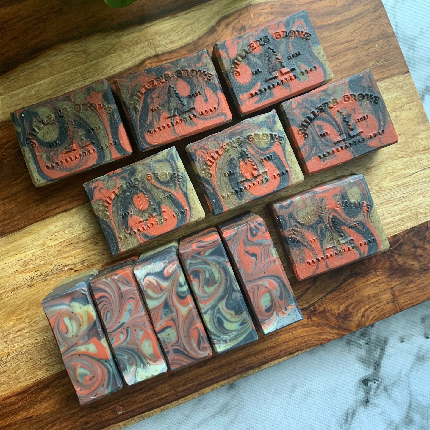 Multicolored facial mini bar - Miller's Grove